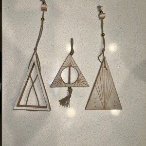 NWOT Three West Elm Hanging Wall Totems
